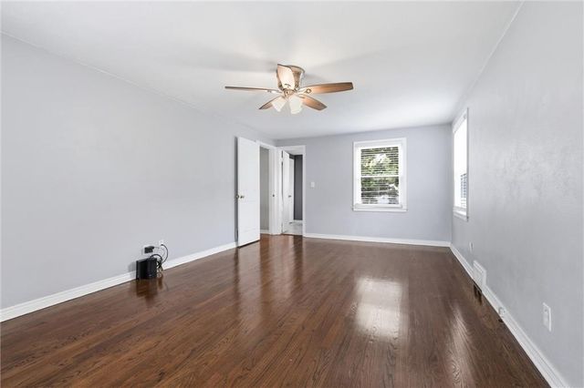 8004 Holmes Road, Kansas City, MO 64131