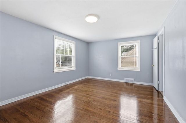 8004 Holmes Road, Kansas City, MO 64131