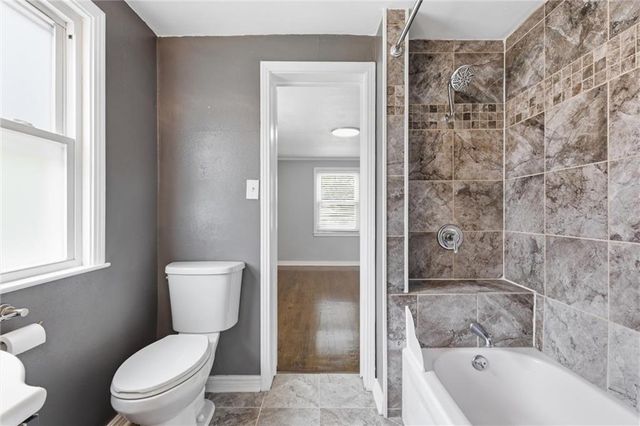 8004 Holmes Road, Kansas City, MO 64131