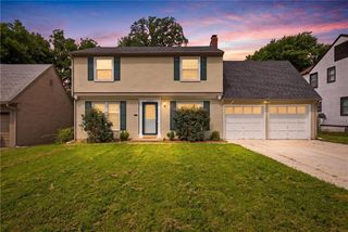 8004 Holmes Road, Kansas City, MO 64131