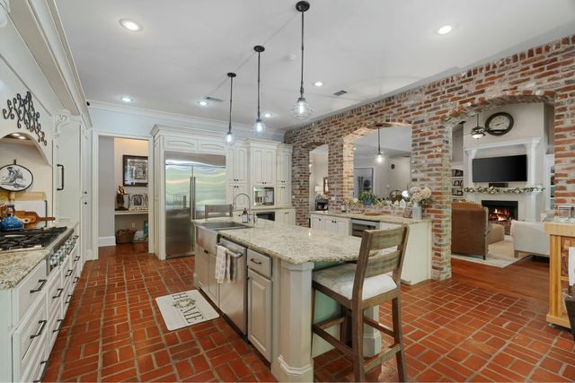 8829 US-98, Sumrall, MS 39482