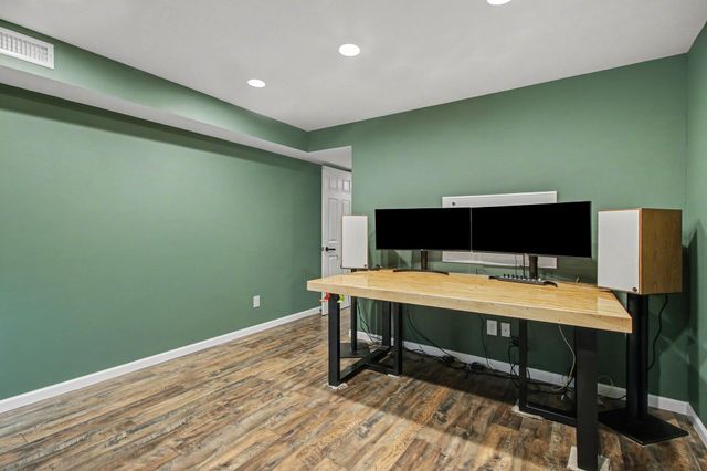 1123 Waverly Road, Chesterton, IN 46304