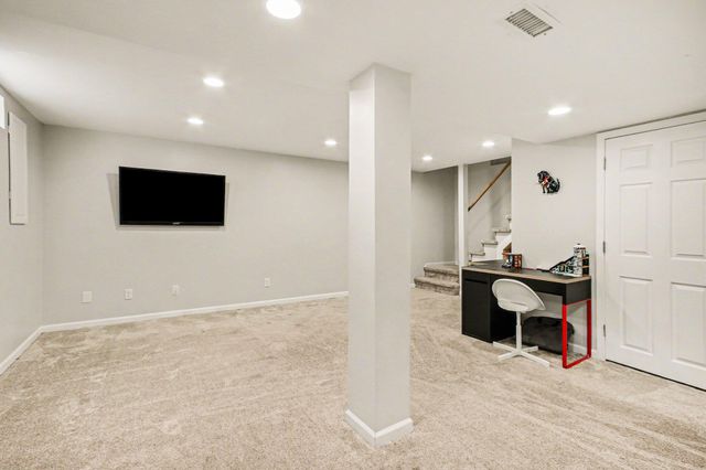 1123 Waverly Road, Chesterton, IN 46304
