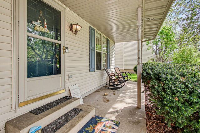 1123 Waverly Road, Chesterton, IN 46304