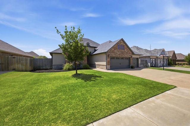 9312 NW 81st Street, Yukon, OK 73099
