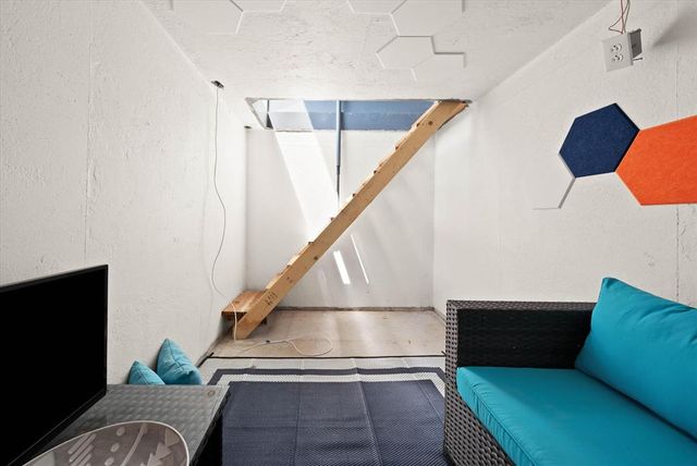 9312 NW 81st Street, Yukon, OK 73099