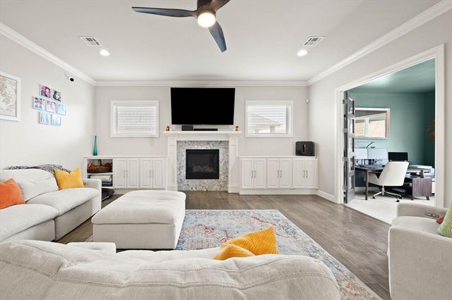 9312 NW 81st Street, Yukon, OK 73099