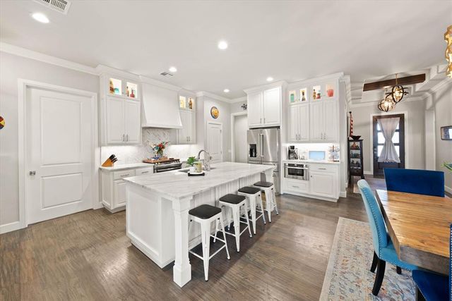 9312 NW 81st Street, Yukon, OK 73099
