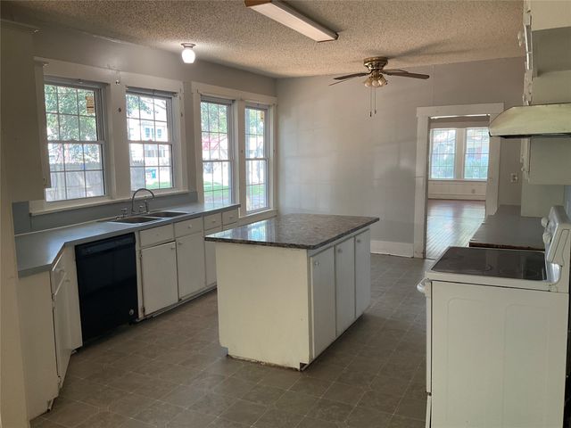 118 S 31st Street, Corsicana, TX 75110