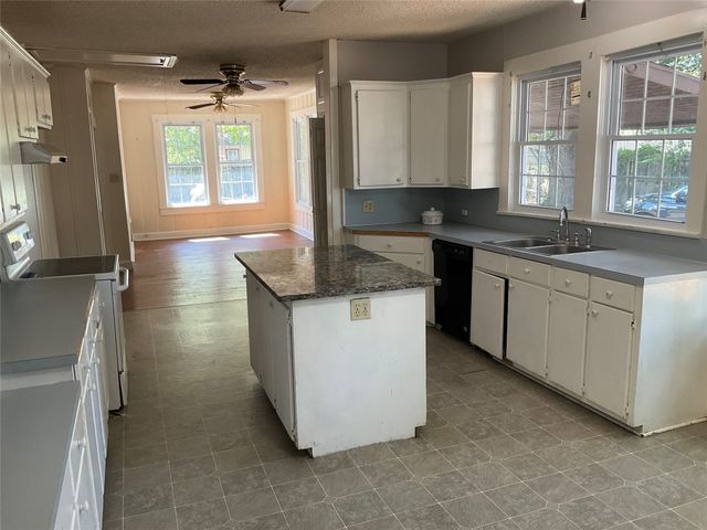 118 S 31st Street, Corsicana, TX 75110