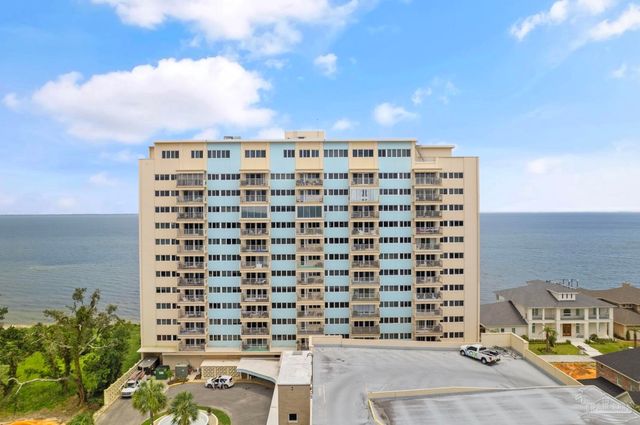 825 Bayshore Dr 206, Pensacola, FL 32507