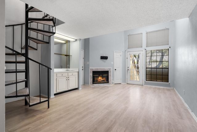 5590 Spring Valley H 203, Dallas, TX 75254