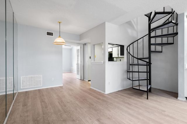 5590 Spring Valley H 203, Dallas, TX 75254