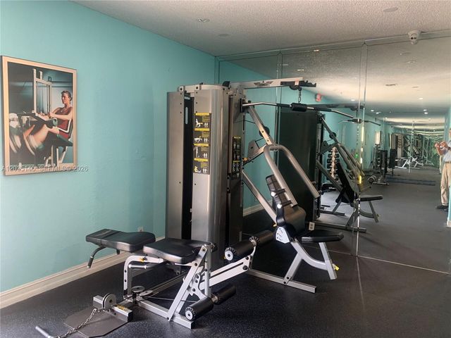 18101 NW 68th Avenue E105, Hialeah, FL 33015