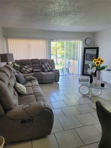 18101 NW 68th Avenue E105, Hialeah, FL 33015