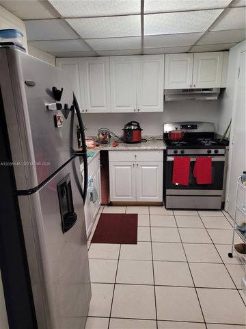 18101 NW 68th Avenue E105, Hialeah, FL 33015
