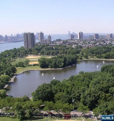 8811 Bergenline 25, North Bergen, NJ 07047