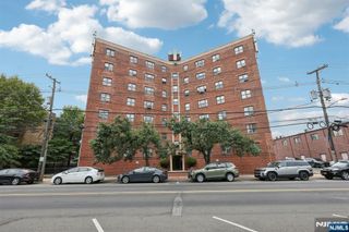 8811 Bergenline 25, North Bergen, NJ 07047