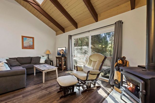 24144 Olo Win Trl, Mi Wuk Village, CA 95346