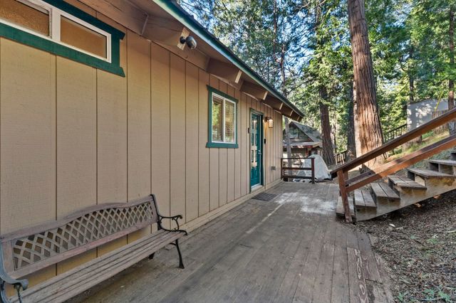 24144 Olo Win Trl, Mi Wuk Village, CA 95346