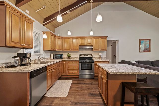 24144 Olo Win Trl, Mi Wuk Village, CA 95346