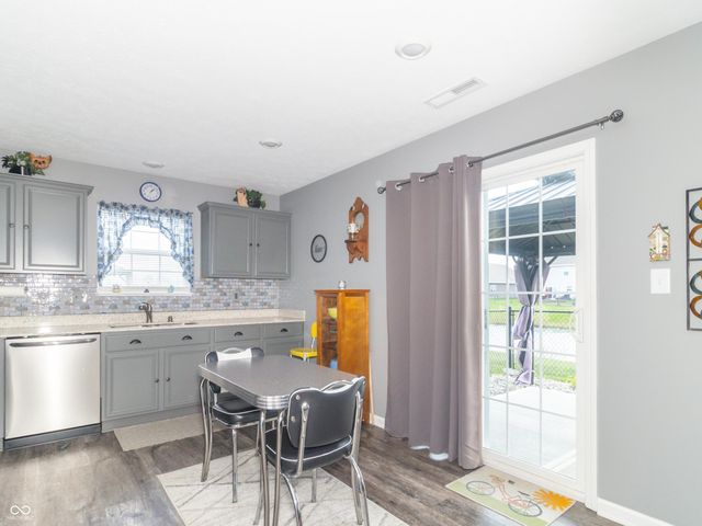 2395 Silver Spoon Drive, Greenfield, IN 46140