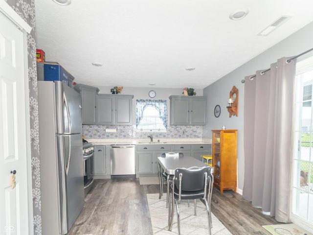 2395 Silver Spoon Drive, Greenfield, IN 46140