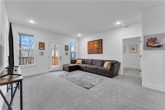 1421 Lee Street, Pea Ridge, AR 72751