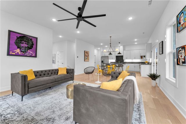 1421 Lee Street, Pea Ridge, AR 72751