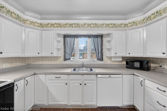 25246 Schoolcraft, Redford Charter Township, MI 48239