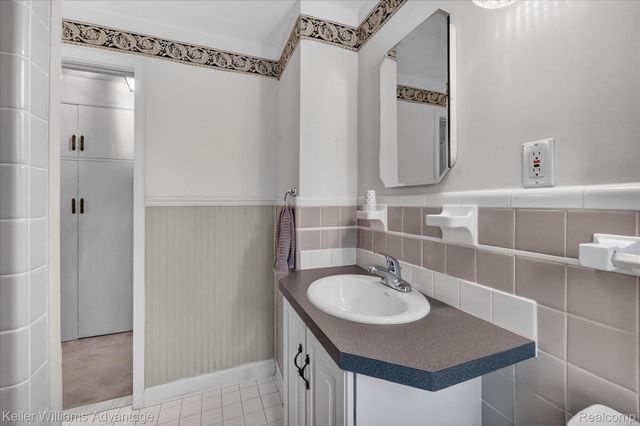 25246 Schoolcraft, Redford Charter Township, MI 48239