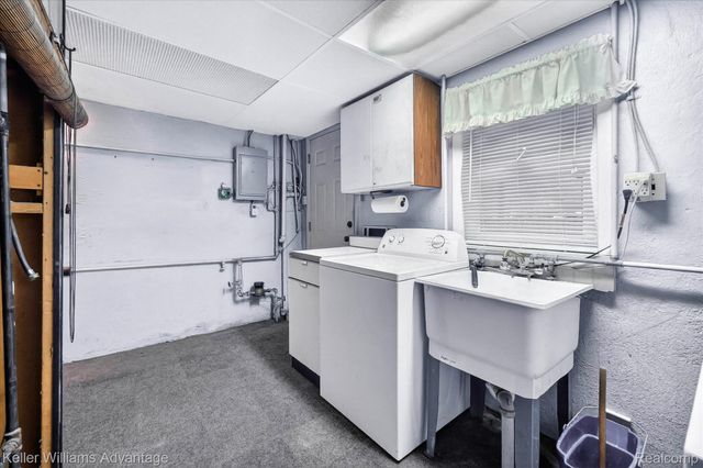 25246 Schoolcraft, Redford Charter Township, MI 48239