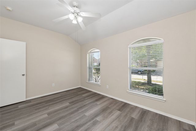 1113 Mockingbird Drive, Aubrey, TX 76227