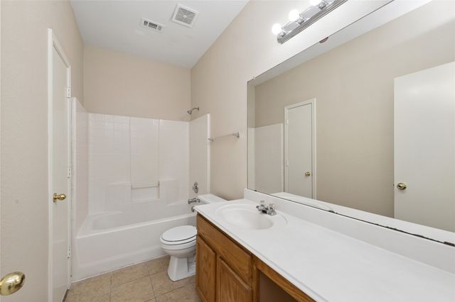 1113 Mockingbird Drive, Aubrey, TX 76227