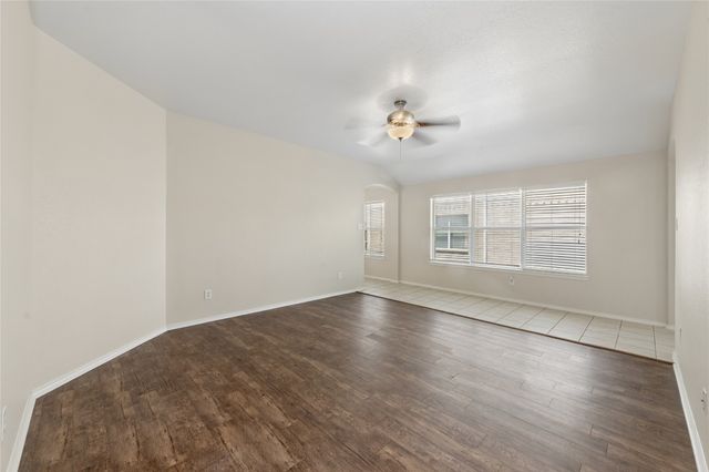 1113 Mockingbird Drive, Aubrey, TX 76227