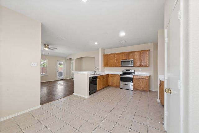 1113 Mockingbird Drive, Aubrey, TX 76227