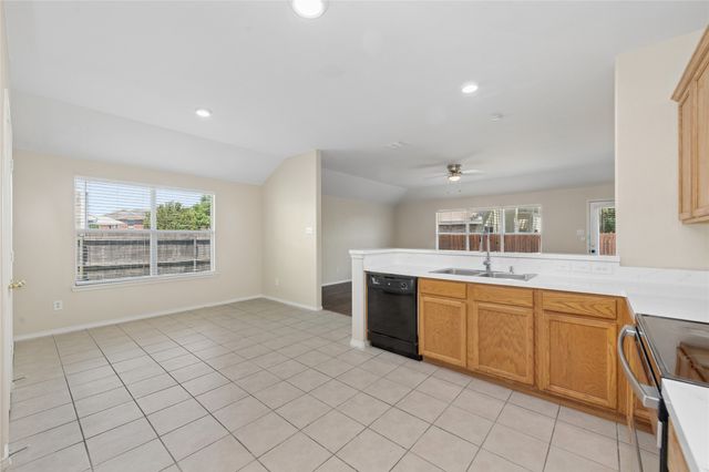 1113 Mockingbird Drive, Aubrey, TX 76227