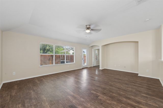 1113 Mockingbird Drive, Aubrey, TX 76227