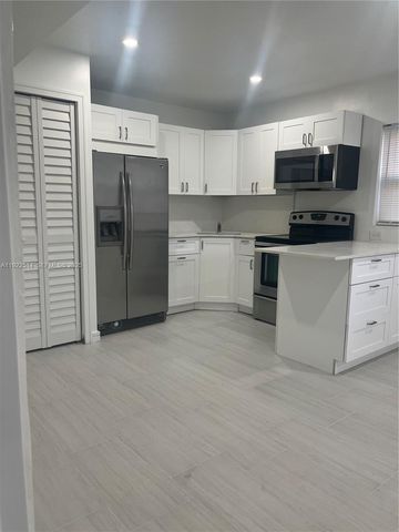 3912 SW 12th Ct 1-2, Fort Lauderdale, FL 33312