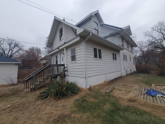 616 Argyle Court, Clinton, IA 52732