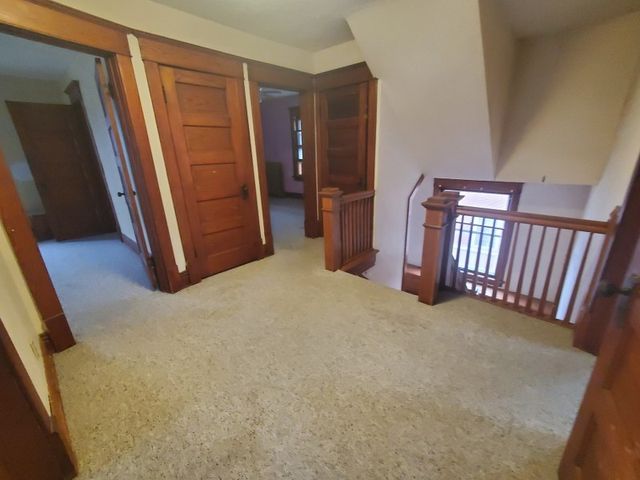 616 Argyle Court, Clinton, IA 52732