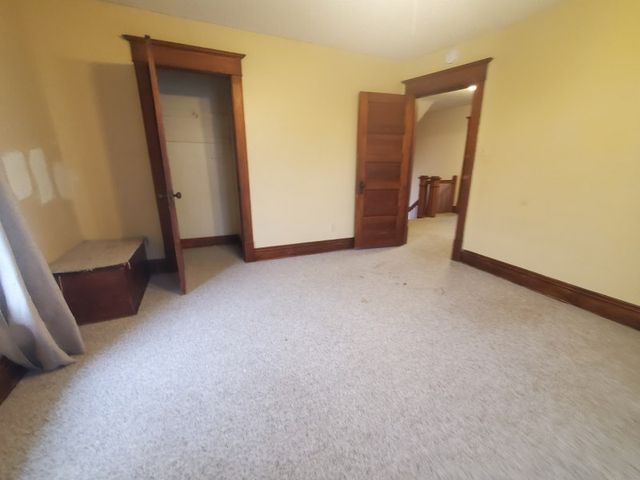 616 Argyle Court, Clinton, IA 52732