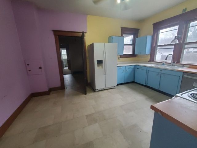 616 Argyle Court, Clinton, IA 52732