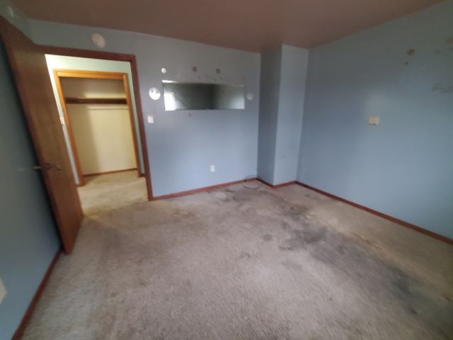 616 Argyle Court, Clinton, IA 52732