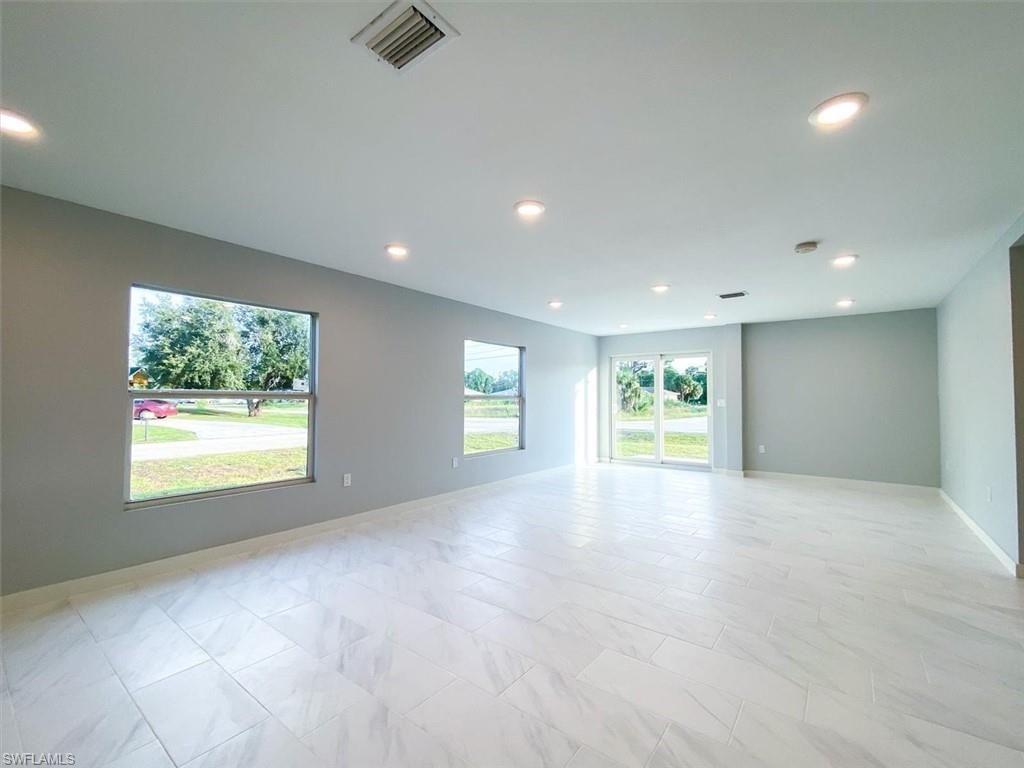 2401-2403 Joe AVE S, LEHIGH ACRES, FL 33973 — photo 4