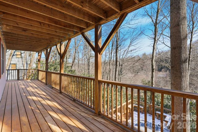 380 Devils Lake Drive, Seven Devils, NC 28604