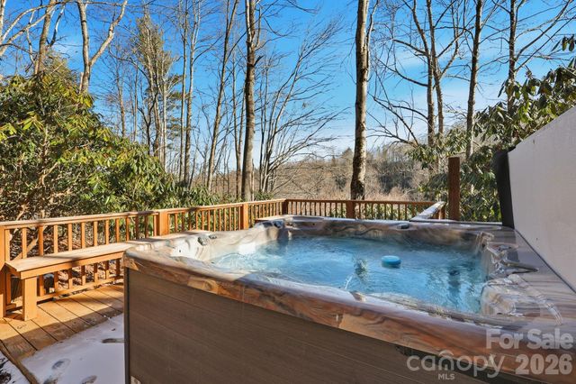 380 Devils Lake Drive, Seven Devils, NC 28604