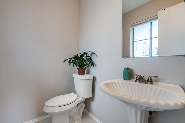 861 Betty Drive, Terrell, TX 75160