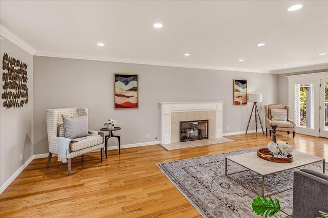 12180 SARAGLEN Drive, Saratoga, CA 95070