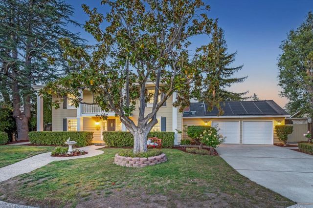 12180 SARAGLEN Drive, Saratoga, CA 95070